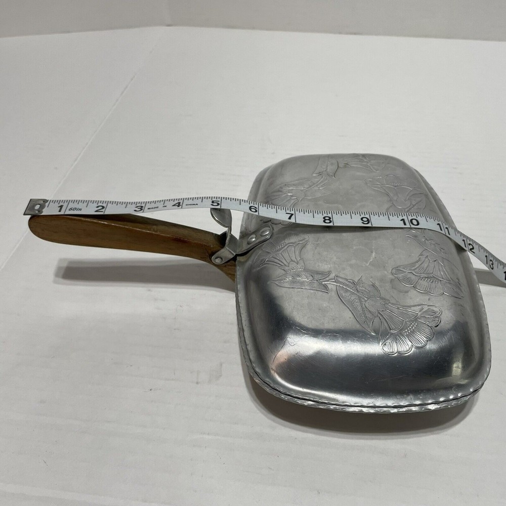 Farberware Covered Silent Butler Handled Dish Silver Color 10” wide Brooklyn NY - Picture 8 of 9